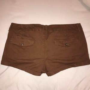 American eagle khaki shorts